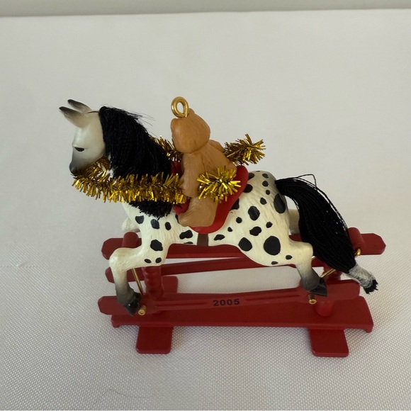 2005 Hallmark “A Pony for Christmas” Ornament – Moving Horse, Mint in Box Gift - Picture 7 of 12